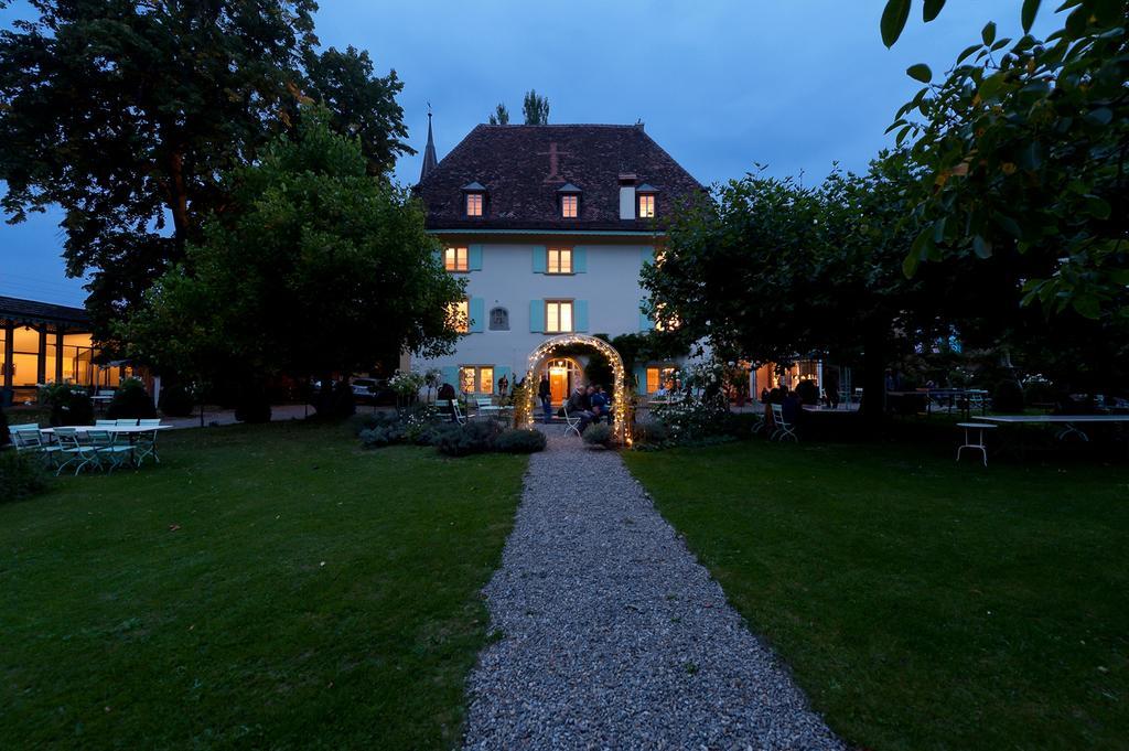 Schloss Ueberstorf - Tafeln, Tagen, Traeumen المظهر الخارجي الصورة
