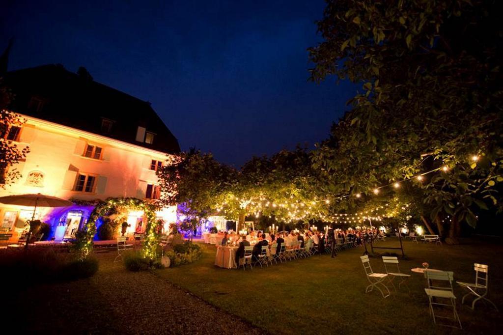 Schloss Ueberstorf - Tafeln, Tagen, Traeumen المظهر الخارجي الصورة