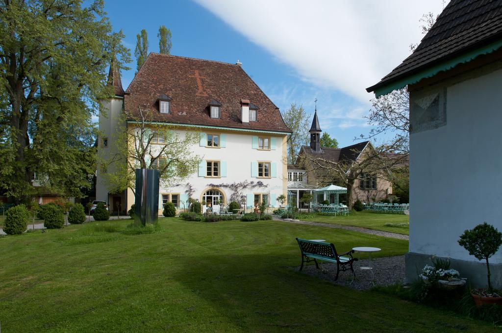 Schloss Ueberstorf - Tafeln, Tagen, Traeumen المظهر الخارجي الصورة